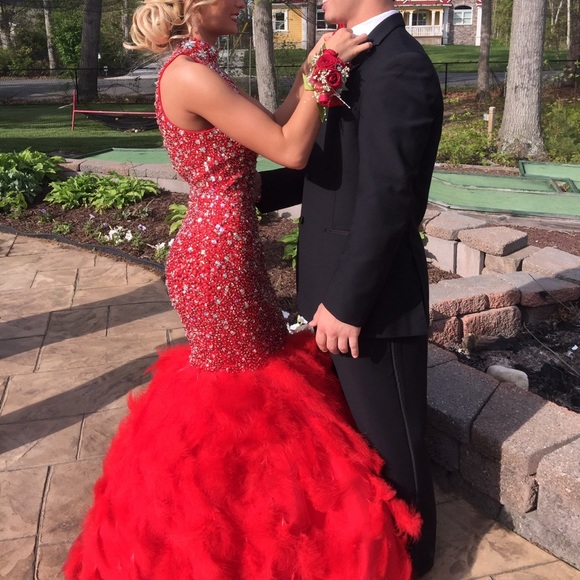 Jovani Prom Gown - size 2, basically new only worn once - Picture 2 of 4